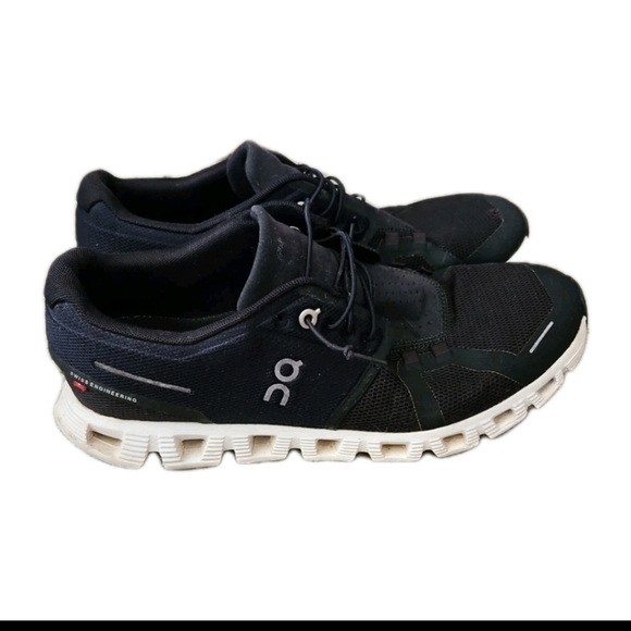 On Running Men’s Black Cloud 5 Lightweight Comfortable Performance Sneaker 9.5 main image 6